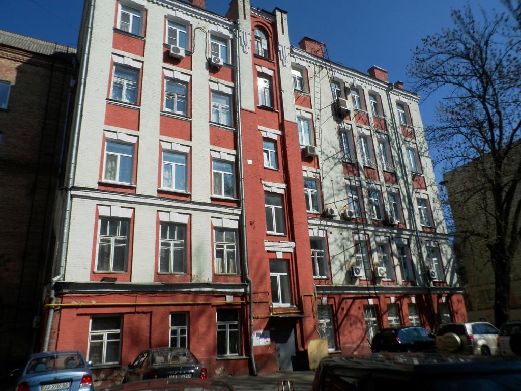 Yourhostel Kiew Exterior foto